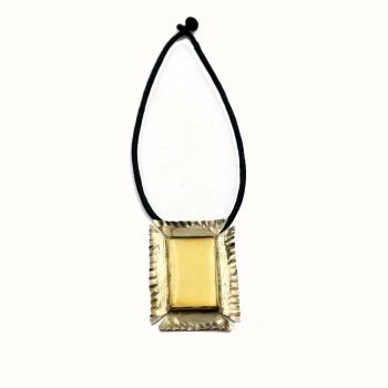antique style necklace 